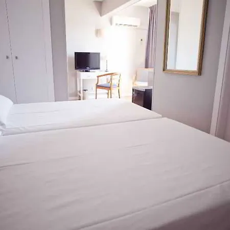 Hotel Subur