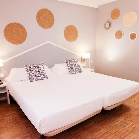 Subur Hotel 3*