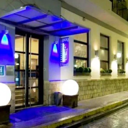 Subur Hotel 3*