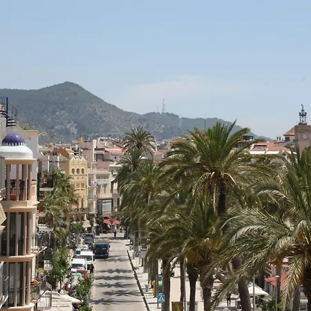 Готель Subur 3*